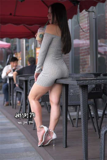 宁荣荣ps掉所有衣服文件