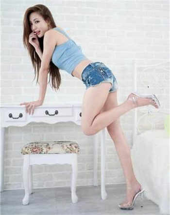 爱丝aiss官网