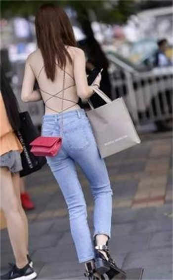 秦瑶 陆家嘴工作证