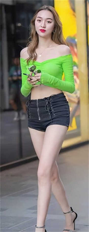 快手肖雅婷ww的直播回放