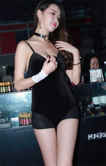 半夜开车又疼又叫