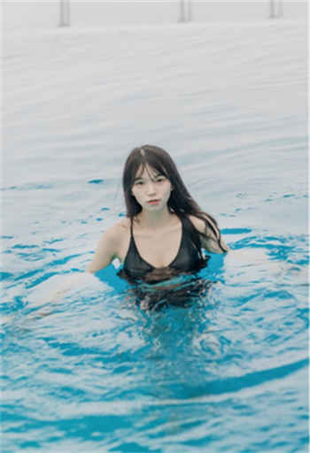 寡姐还是挺有女人味的