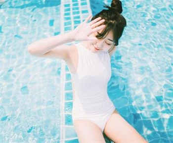 类似公车诗晴的小说