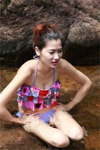 夏日小公园的厕所里正式版