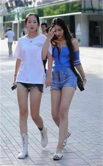 快手甜欣跳舞