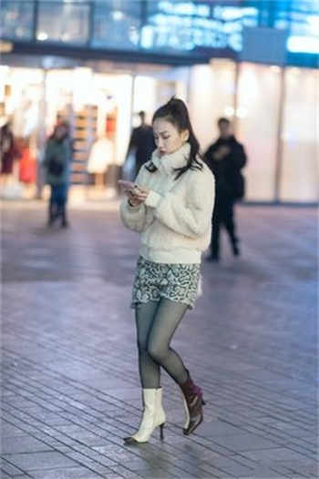 白秀秀去掉小内的图片
