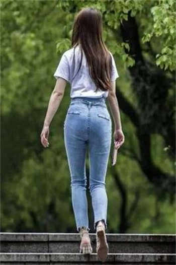 抖音200万粉丝女主角狗子