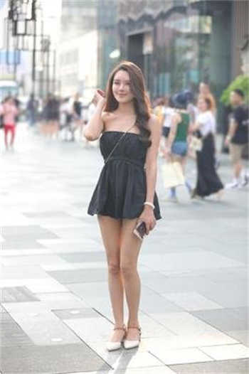 老头和小姑娘在一起的说说